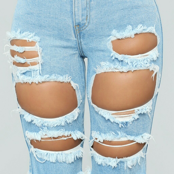 'Giving your side eye' bermuda high rise shorts - Picture 2 of 6